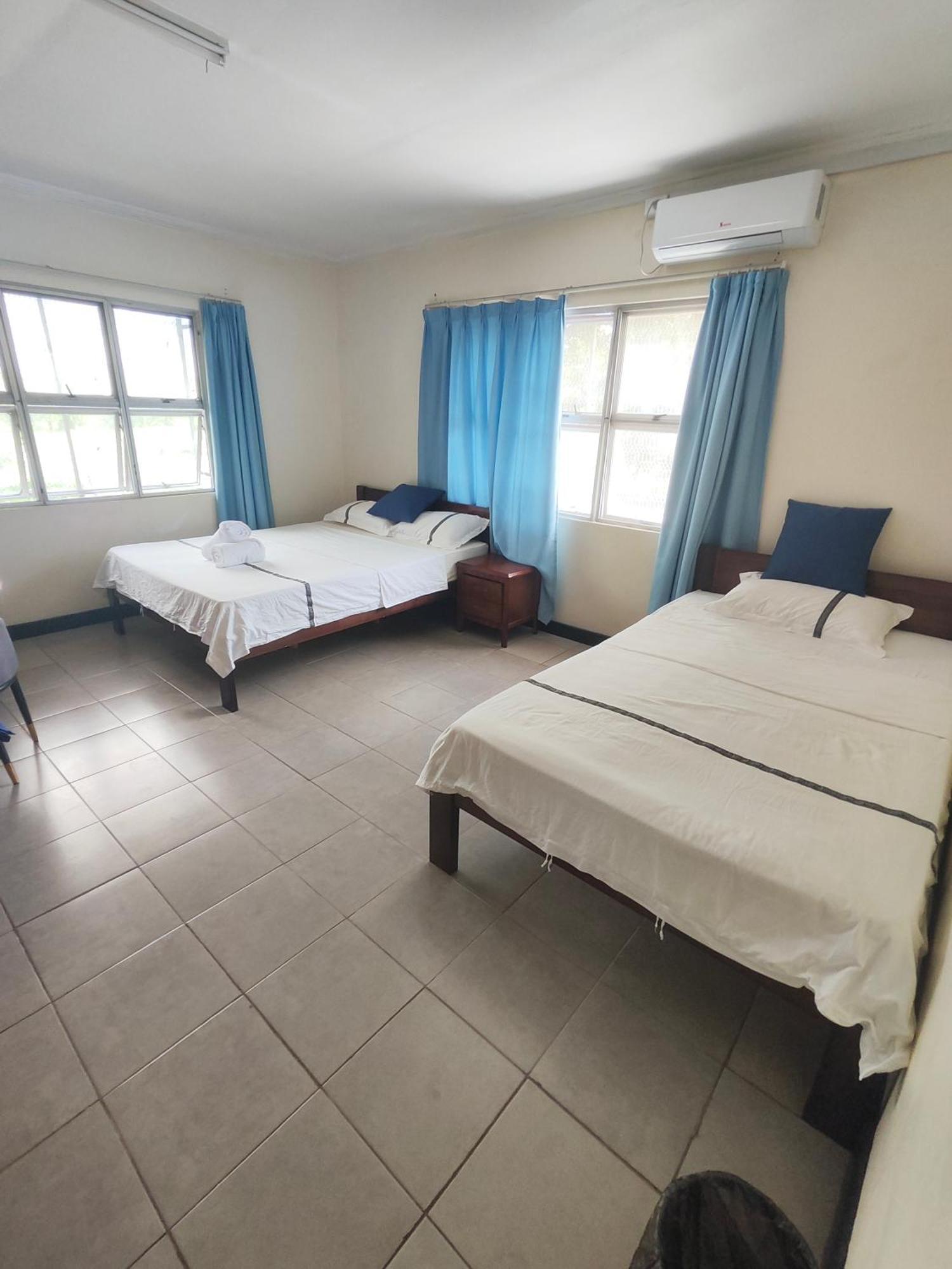 נאדי Airport Sky Economy Inn מראה חיצוני תמונה