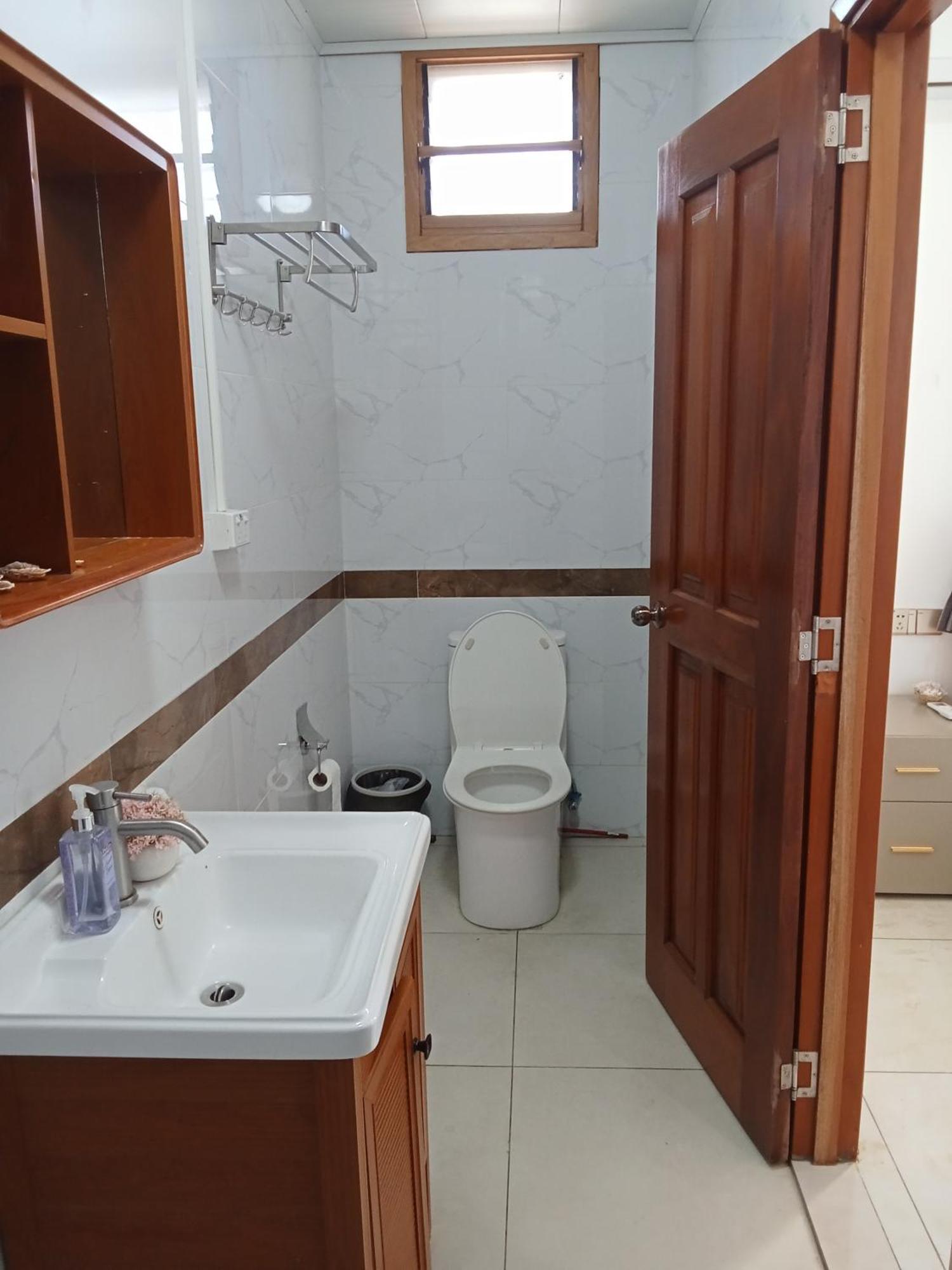 נאדי Airport Sky Economy Inn מראה חיצוני תמונה
